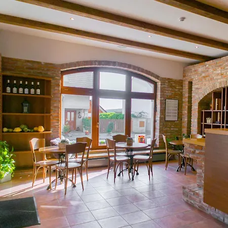 B&B Vinarstvi Perina 3*