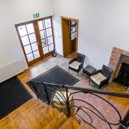Bed and Breakfast Vinarstvi Perina *