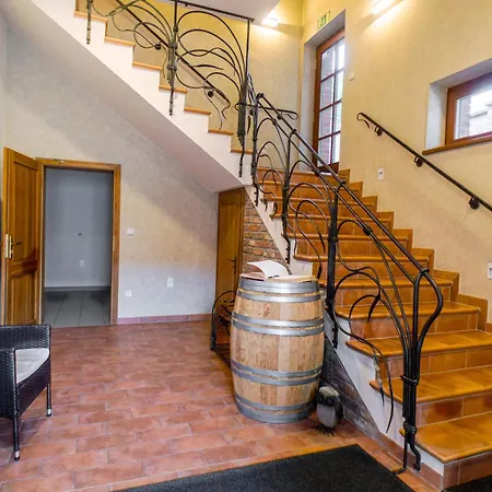 Vinarstvi Perina Bed and Breakfast *
