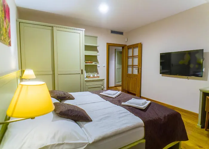Bed & Breakfast Vinařství Peřina Klentnice